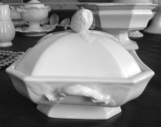 Square Rosebud vegetable tureen 